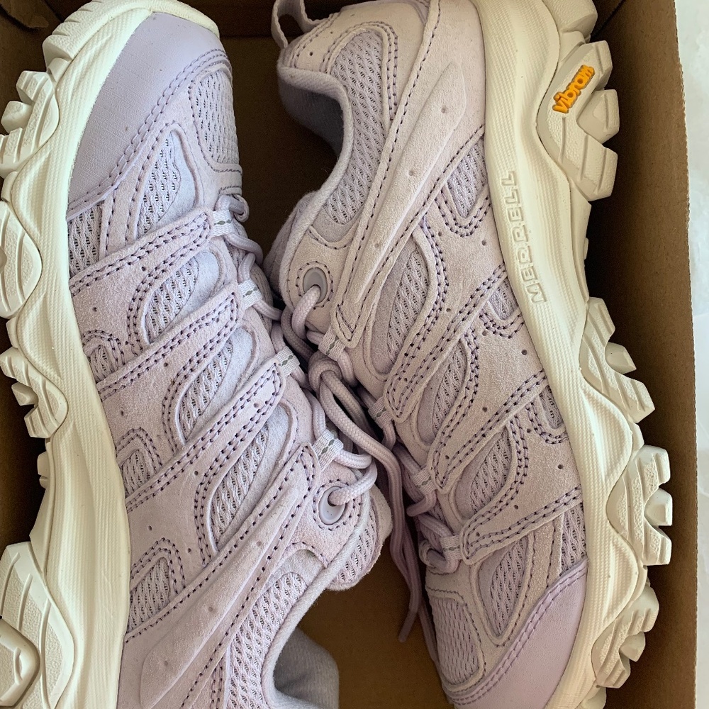 Merrell Women's Moab 3 Hiking Shoes Light Orchid Size7.5 NWT!